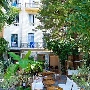  Hostel Hi Les Camelias