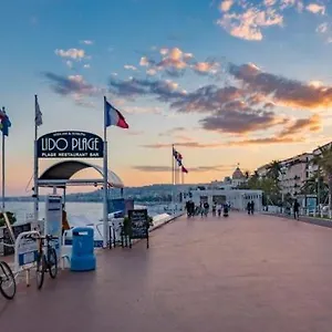 City-center 80m To The Sea / Nice